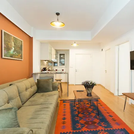 Apartment Port