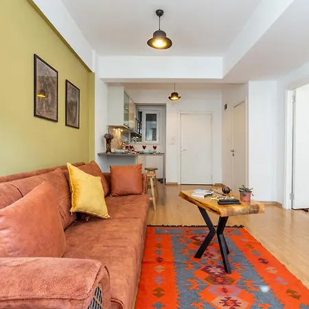 Apartment Port *
