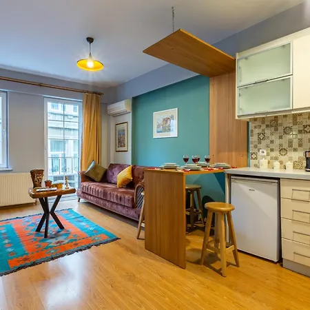 Port Apartment